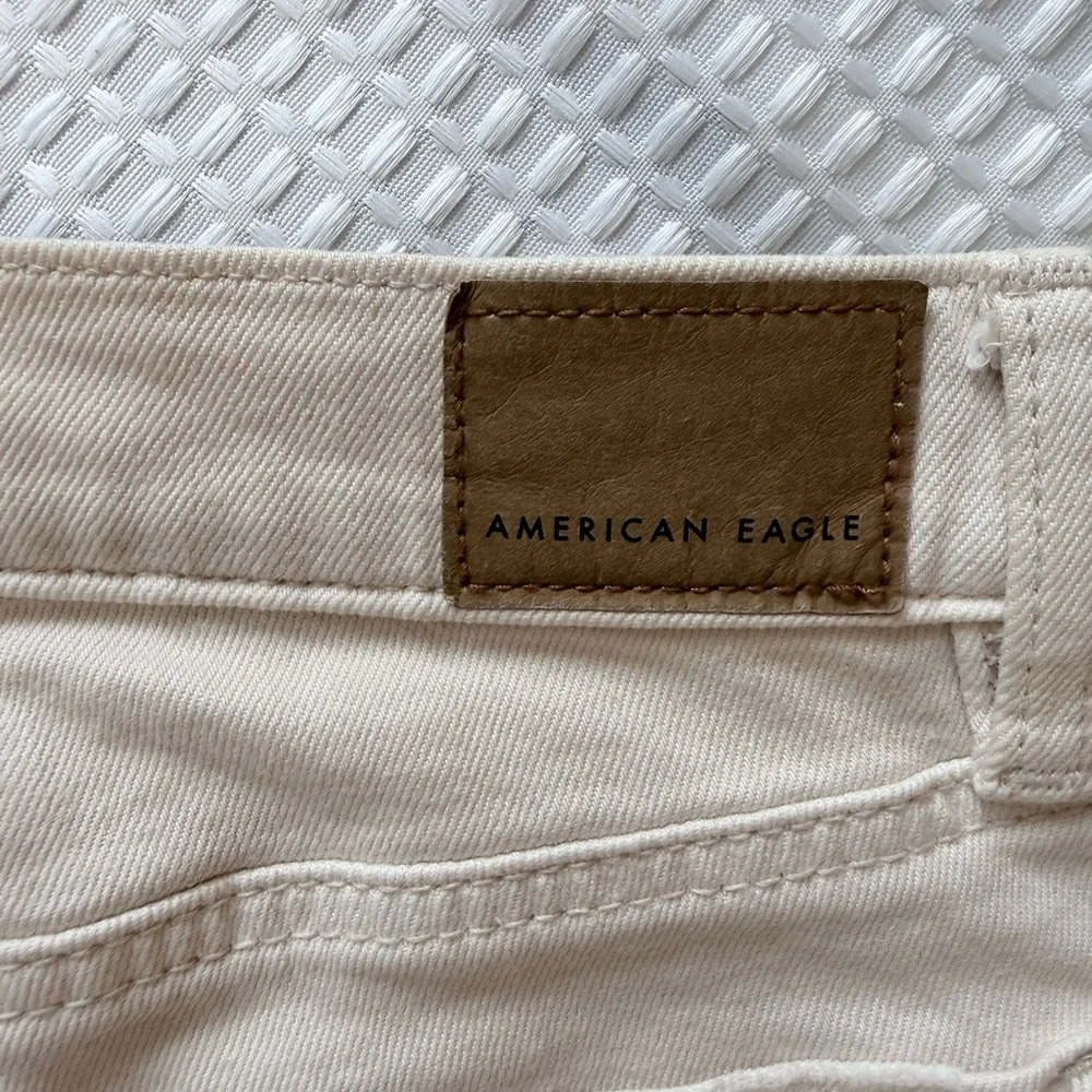 #38 Women's Cream American Eagle Jeans 14” - Picture 6 of 7